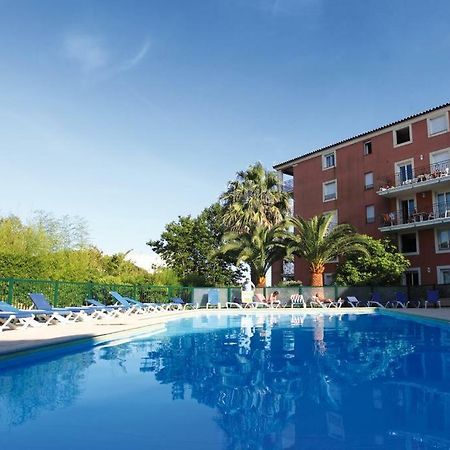Residence 4 Etoiles Port Marine Sainte-Maxime Exterior photo